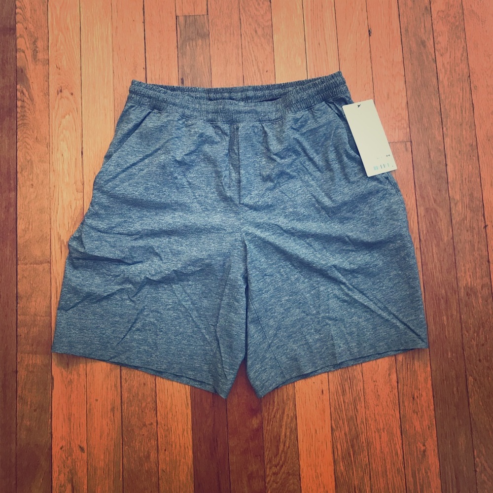 NWT Men’s Lululemon PaceBreaker Lined Shorts Sz L